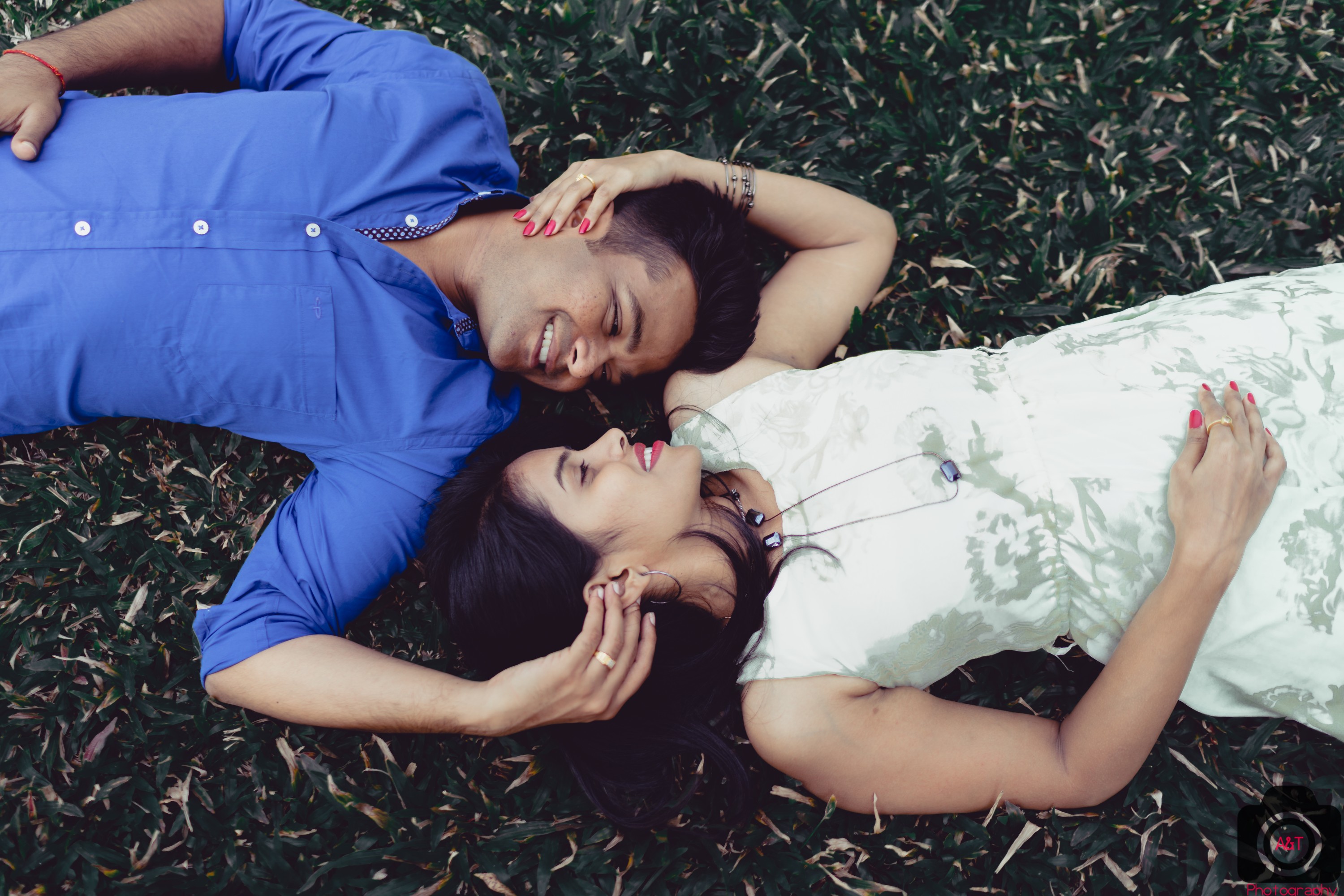 Cozy Pictures from exotic prewedding session of Aditi and Shashank in Lavasa-Pune-India