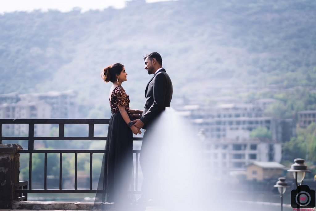 Praveen-Sweety Pre-wedding Photoshoot in Lavasa in black gown-Pune-India