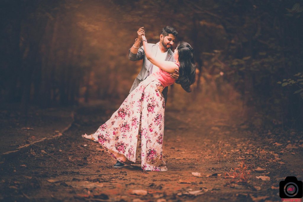 Filmy and Romantic Pre wedding photos from Pahsan Lake, Pune