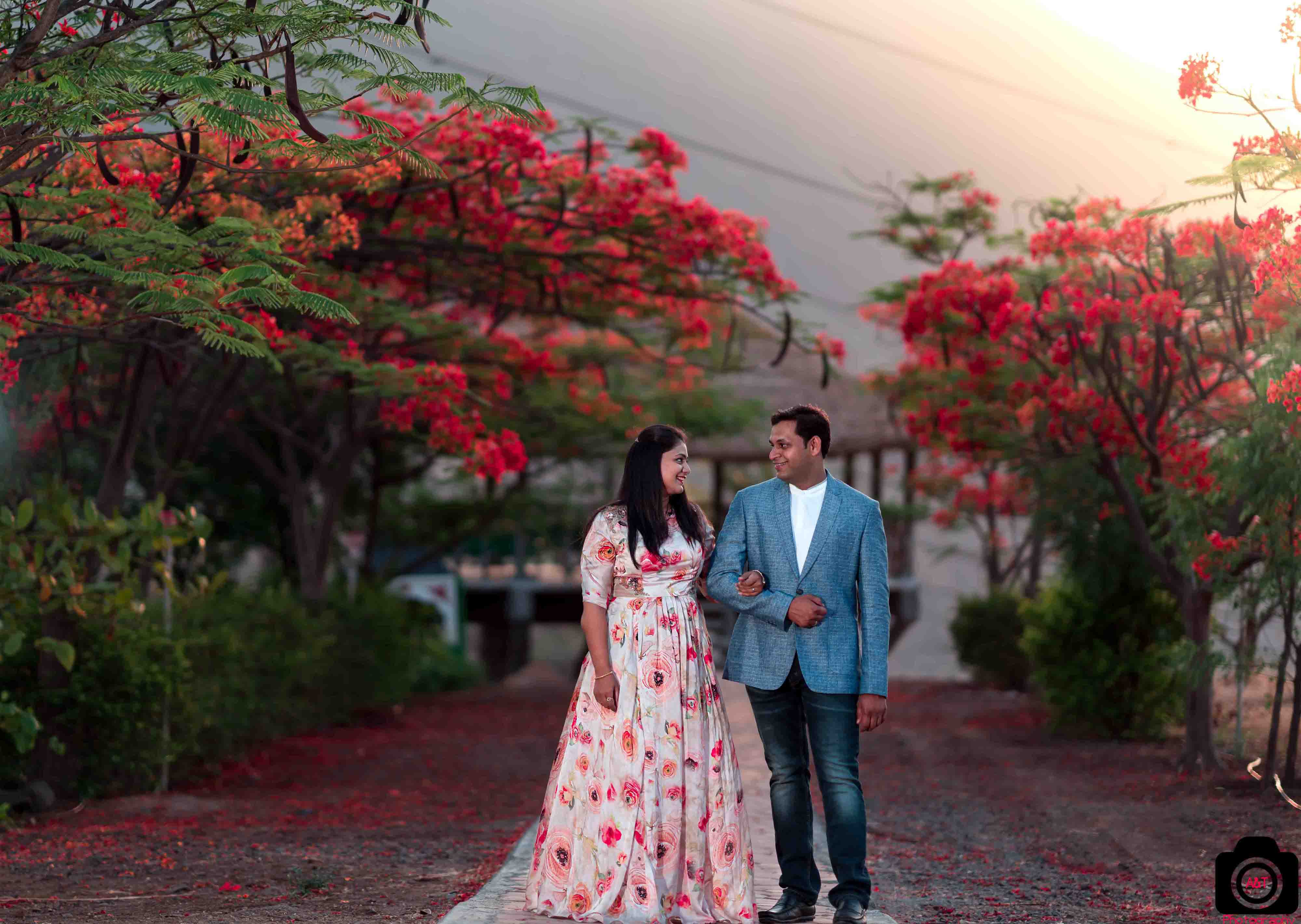 Dreamy Pre wedding of Dhanaji and Aparna in Pune, India by best pre wedding photographer