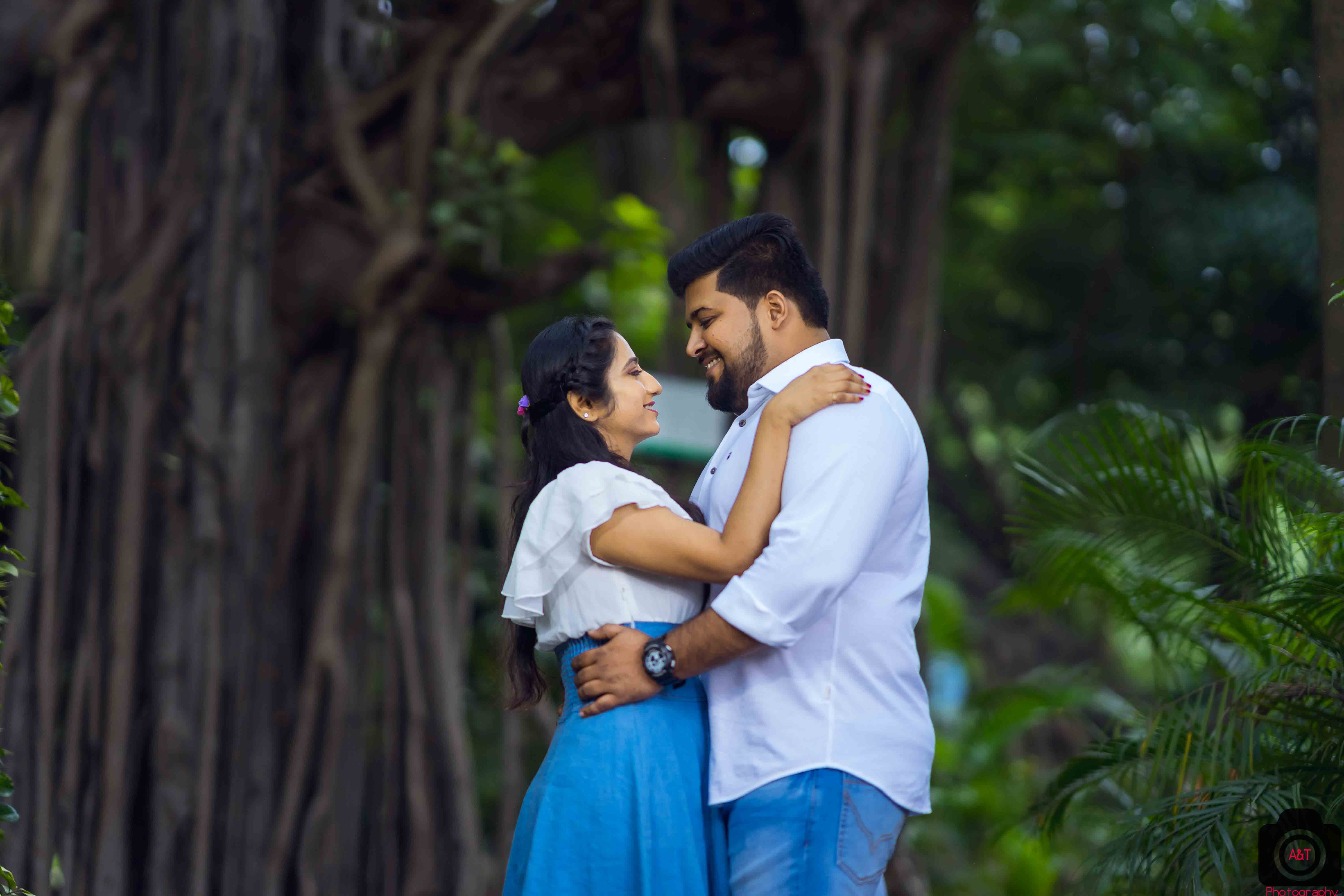 Namrata and Anuraj Lifestyle Pre wedding photoshoot in botanical garden, Pune, India