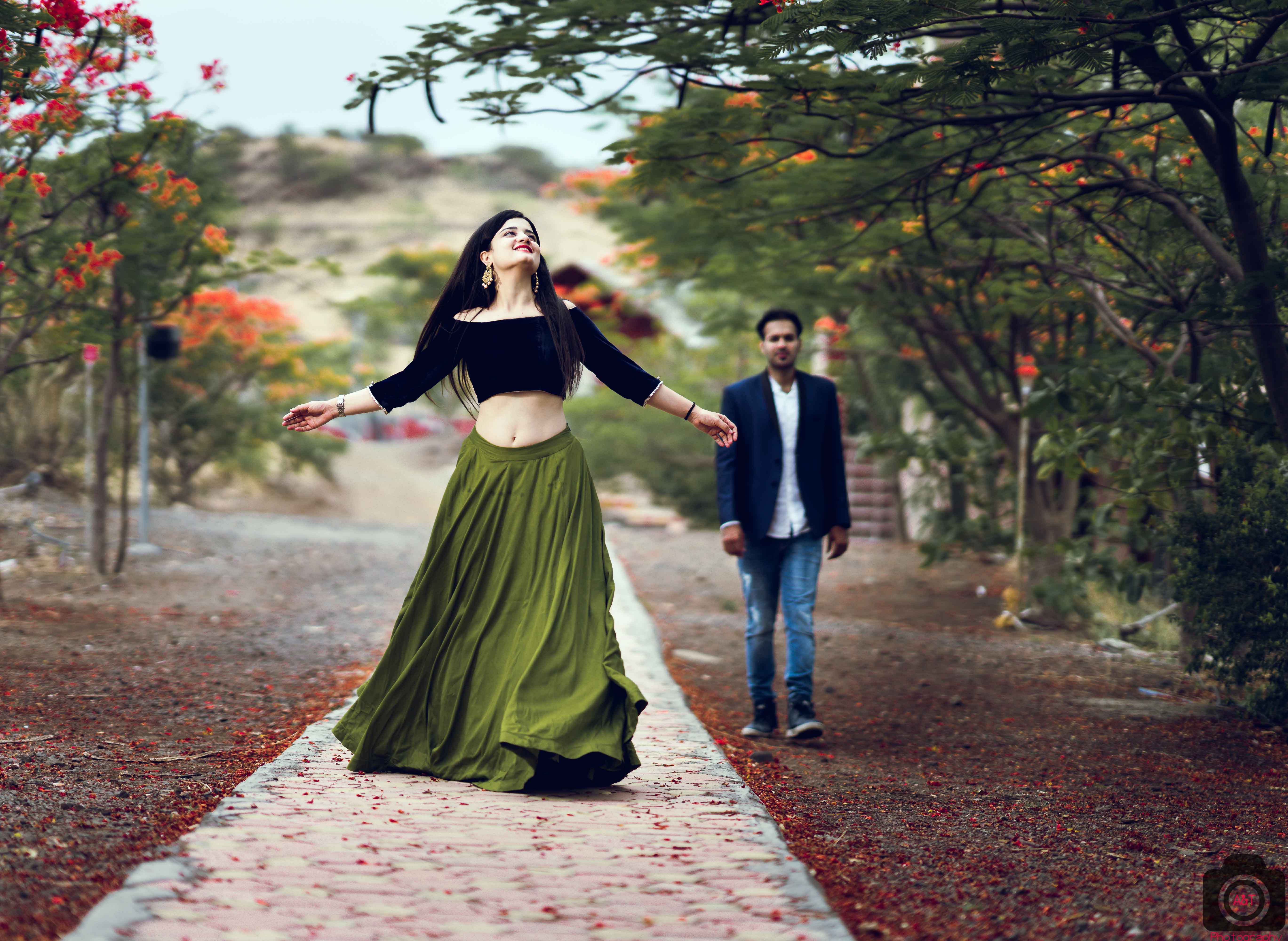Dreamy Pre-wedding Pictures from Shilpa & Pulkit's Photoshoot in Pune, India. 