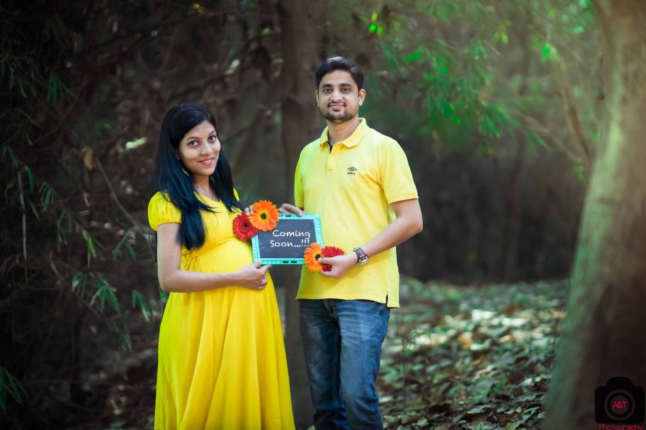 Rajani & Dhananjay Showing Coming Soon Props in Maternity Photoshoot| Maternity Gown |Photographer in Pune,India