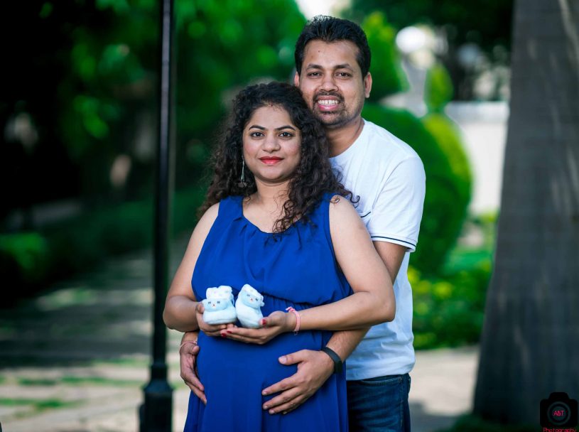Maternity in Garden using props | Best Maternity Photoshoot in Pune