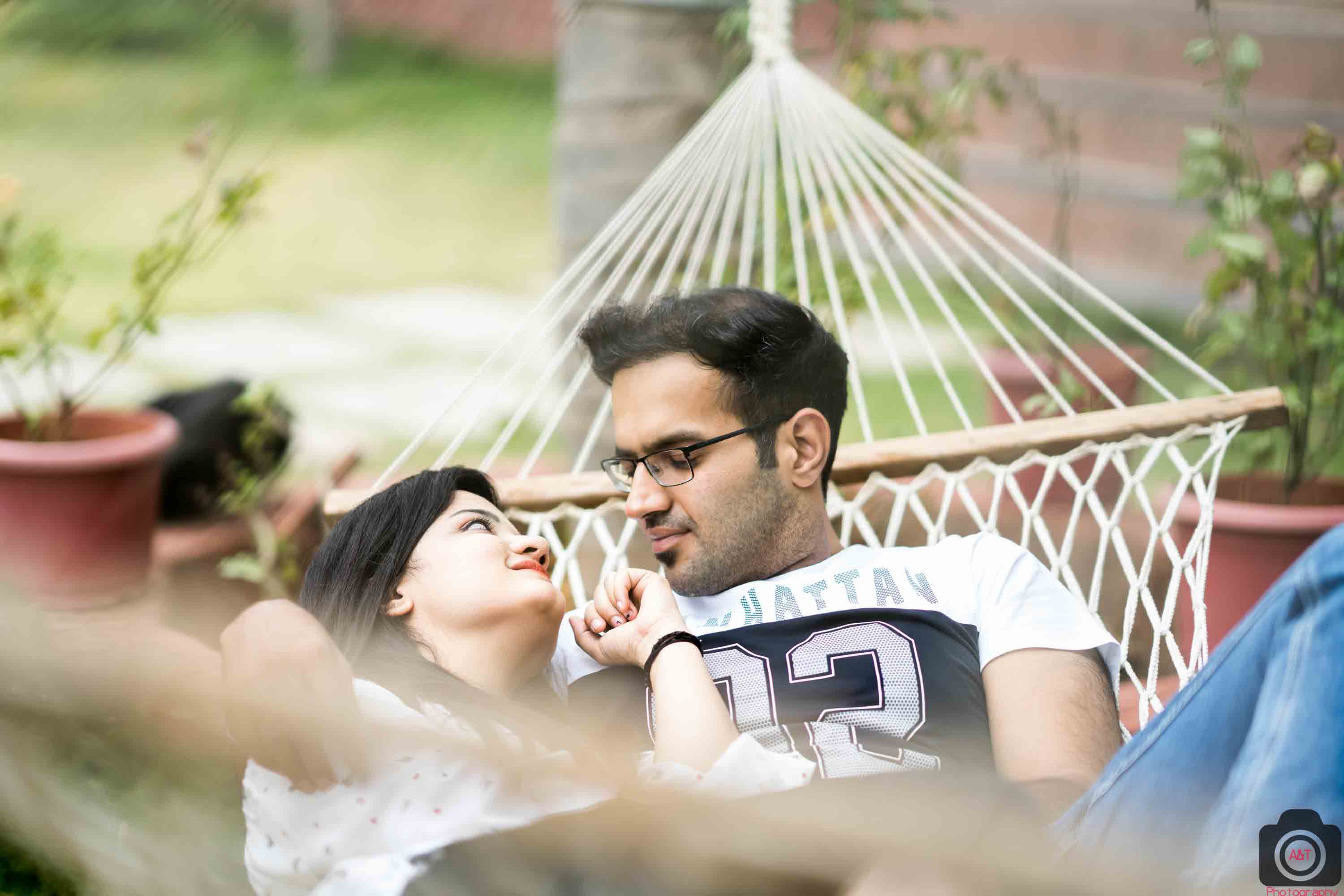 Bech Pre-wedding | Shilpa & Pulkit| A&T Photography-Premium Pre-wedding Photographer in Pune, India