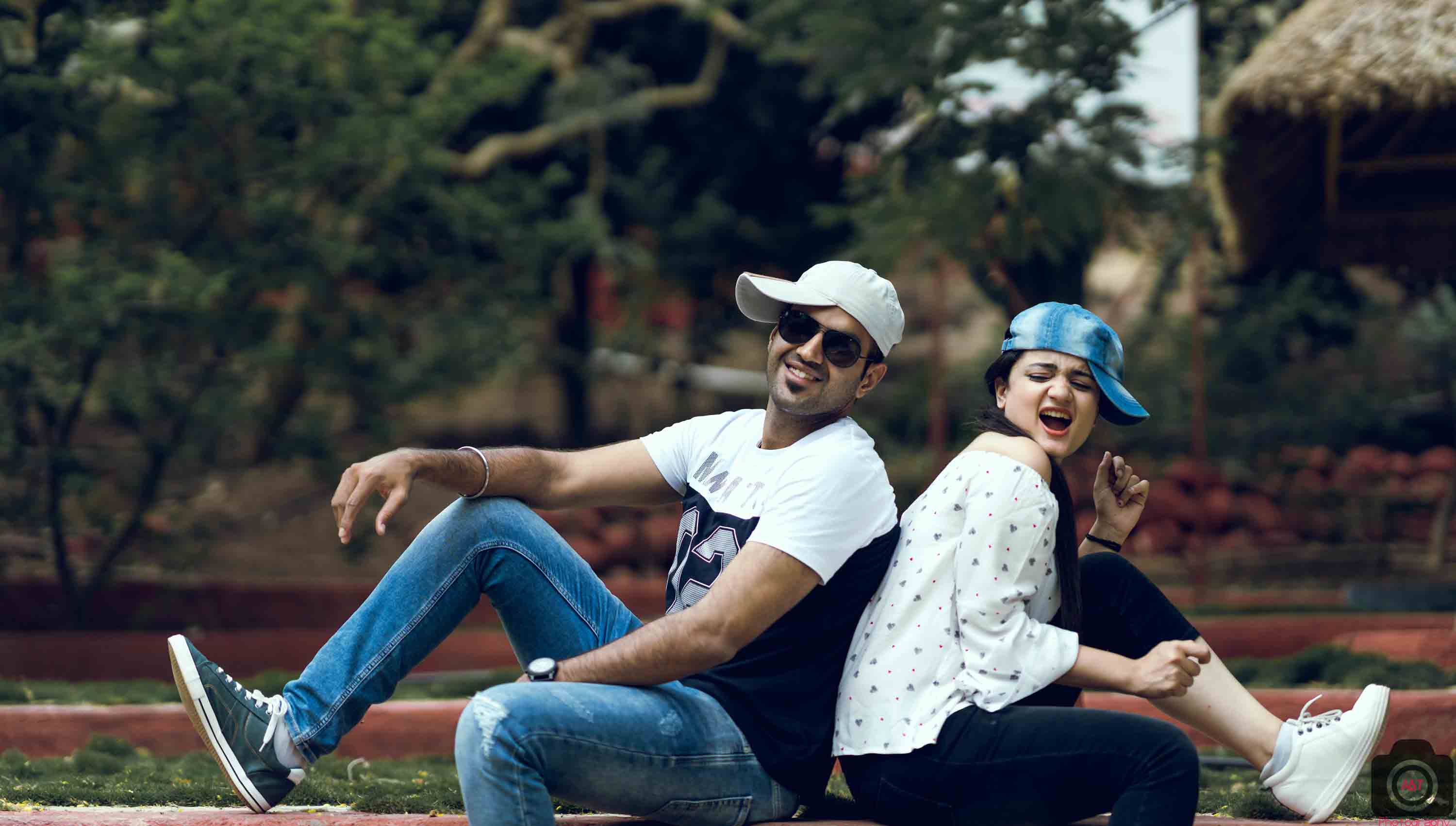 Naughty Pre-wedding Poses| Shilpa & Pulkit| A&T Photography-Premium Pre-wedding Photographer in Pune, India