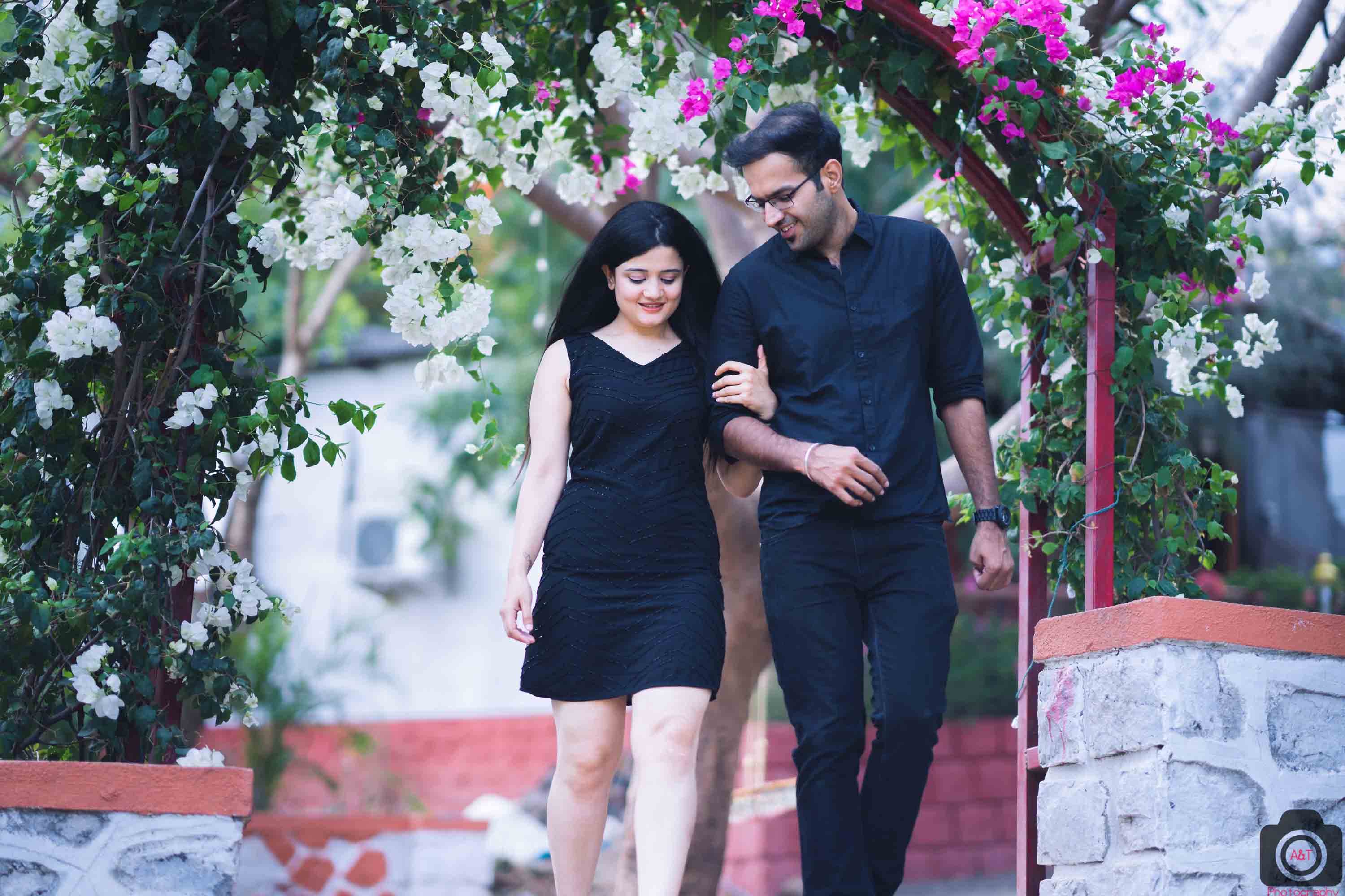 Candid & Romantic Pre-wedding Poses|Shilpa & Pulkit| A&T Photography| Best Pre-wedding Photographer in Pune, India