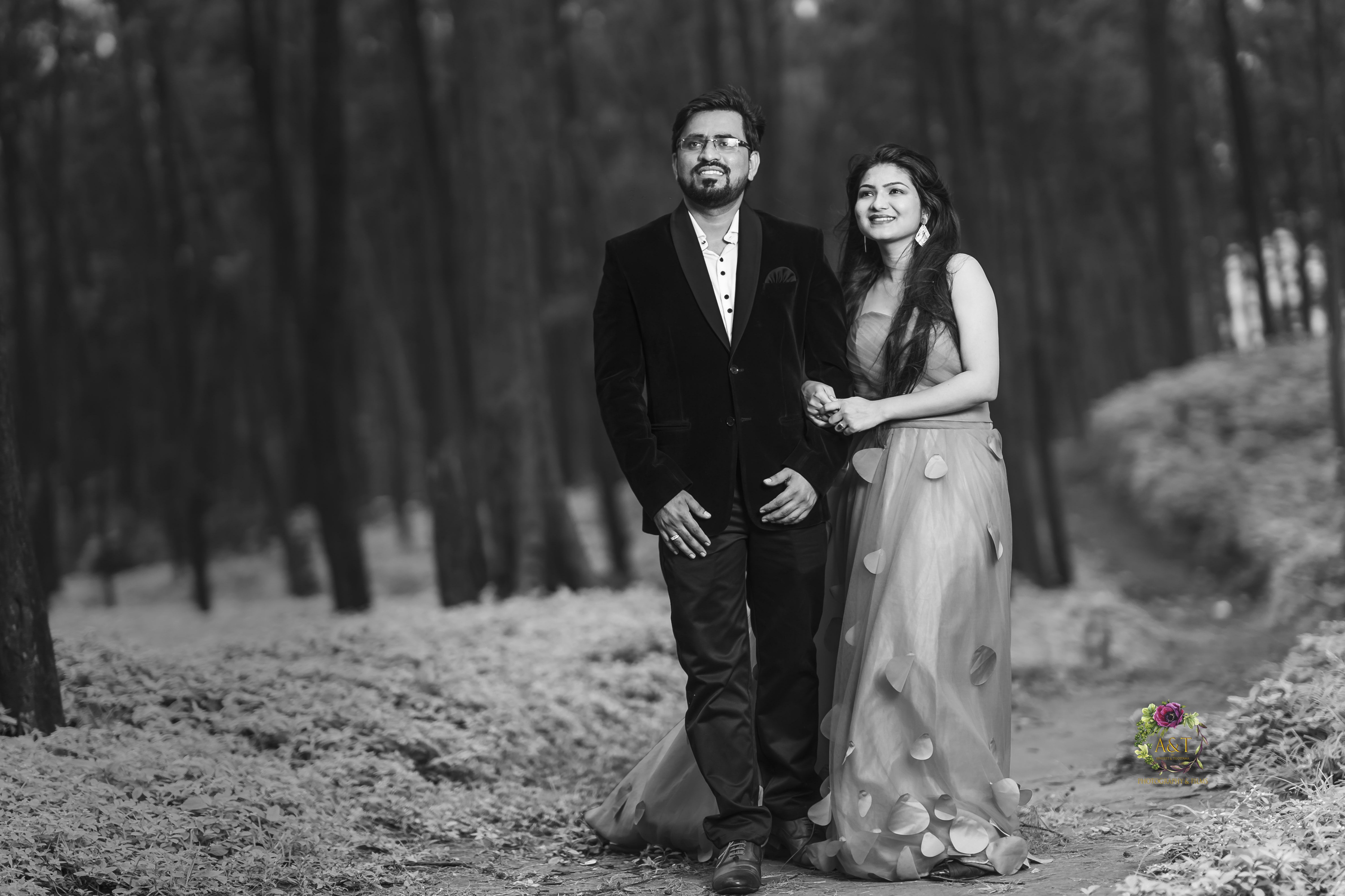 Rajani-Umesh10|Best Prewedding Photographer in Pune|India|Black and White Couple Pictures 