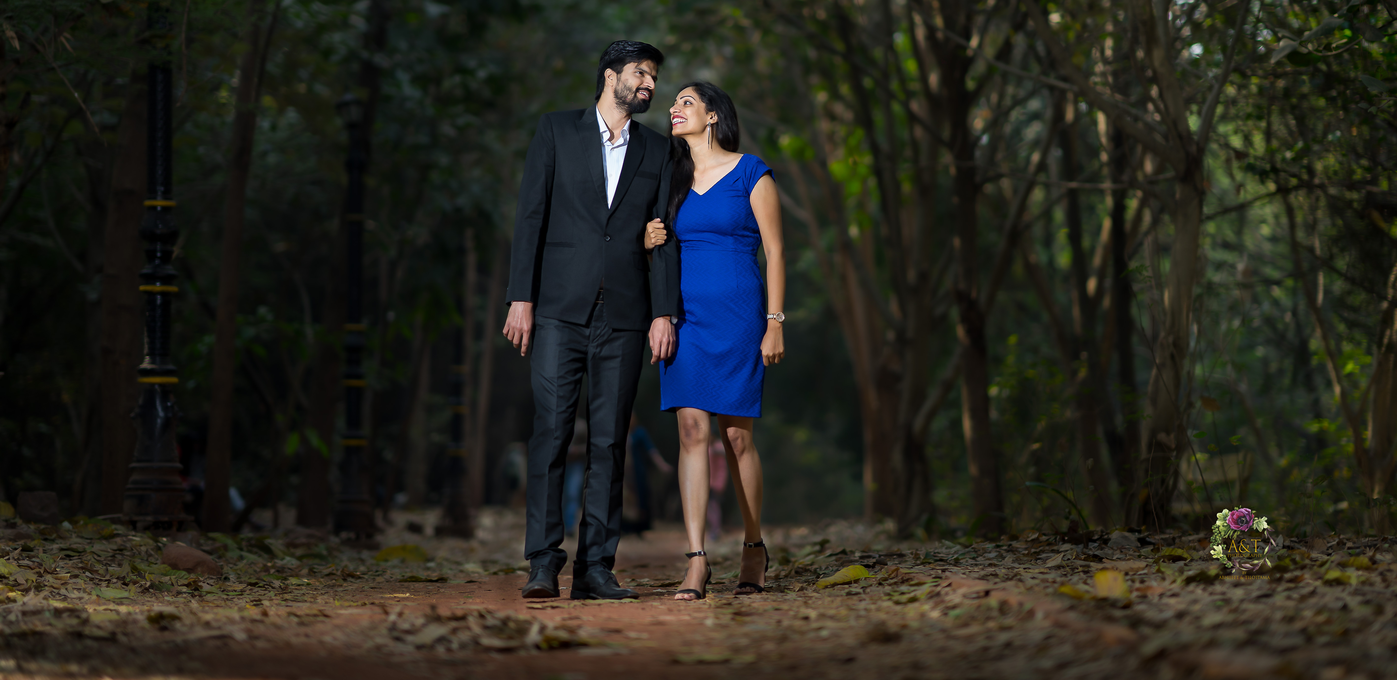 Heena & Vikas Walking on a beautiful Pathway for their best pre-wedding photoshoot in Pune