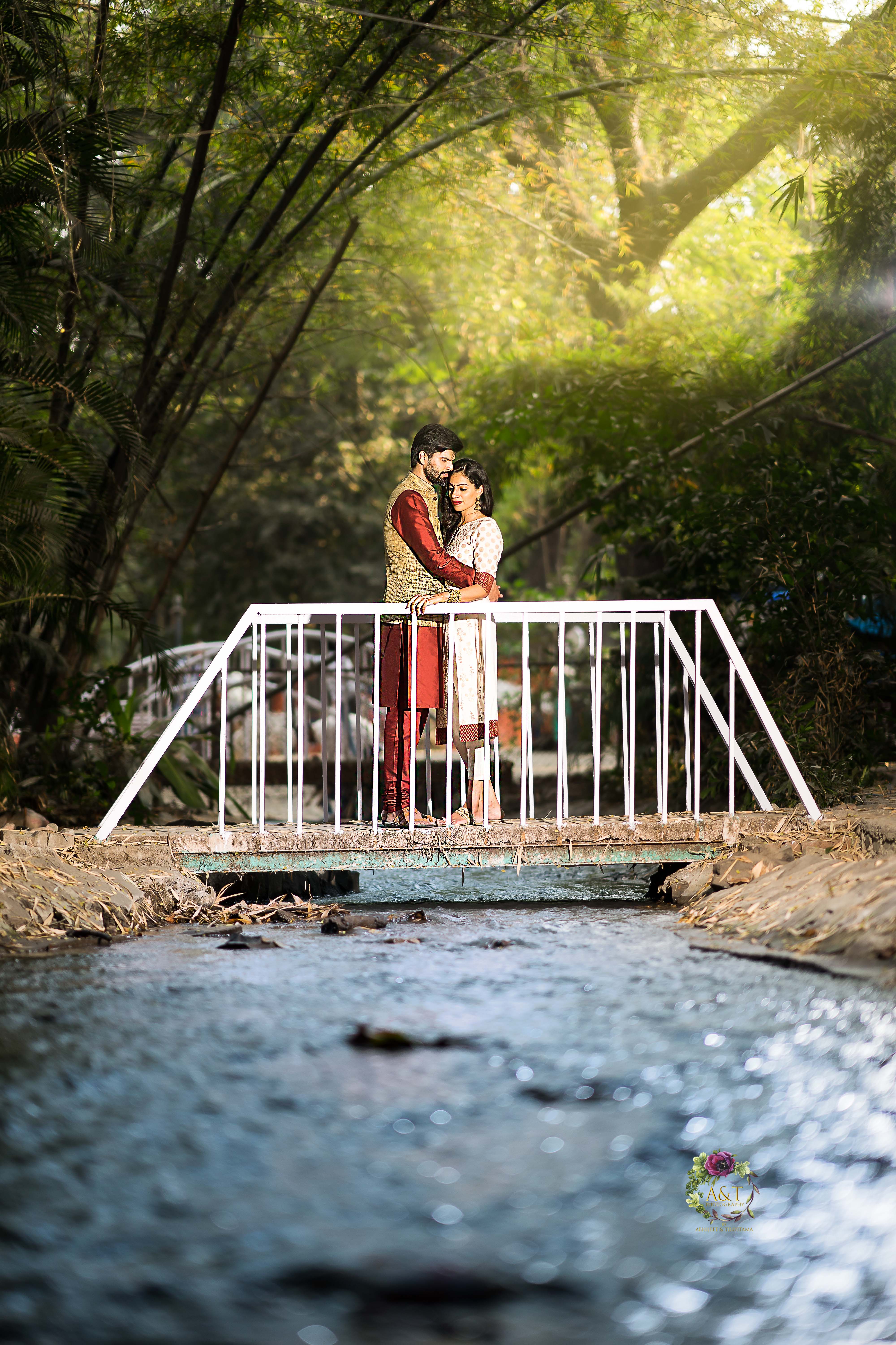 Dreamy Pre wedding Photoshoot of Heena and Vikas in Botanical Garden of Pune
