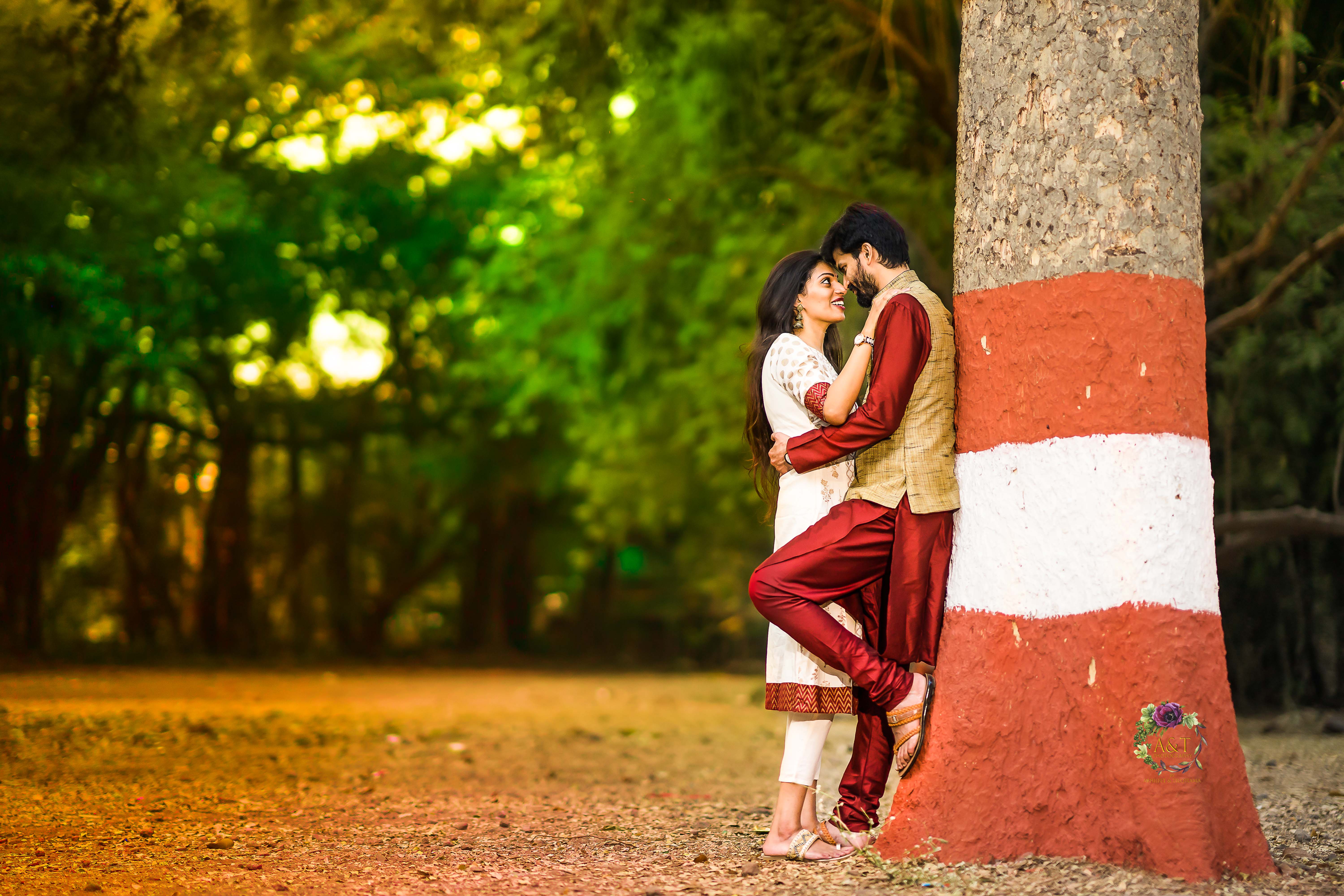 Fantastic Pre wedding Photoshoot of Heena and Vikas in Botanical Garden of Pune