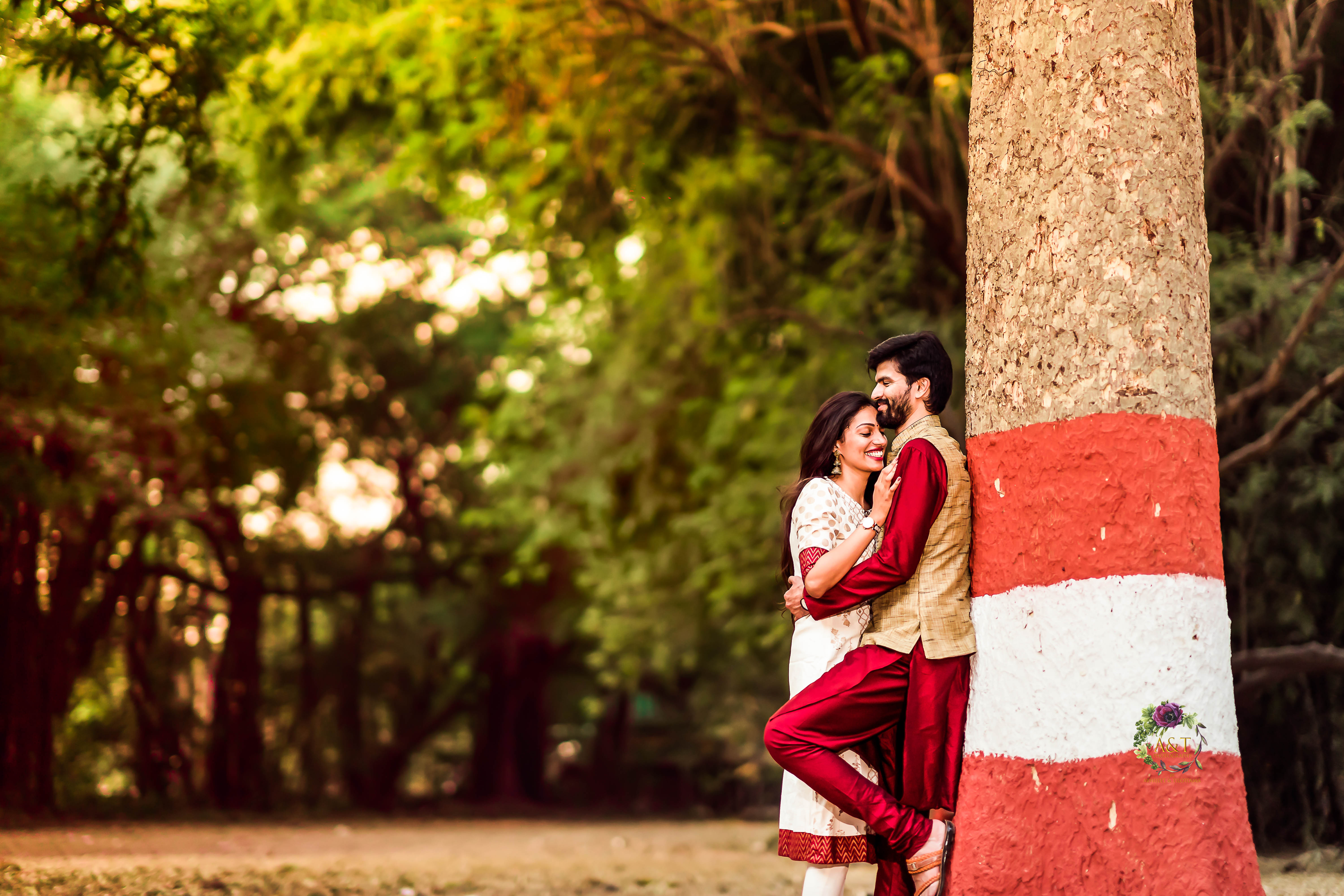 Amazing Pre wedding Photoshoot of Heena and Vikas in Botanical Garden of Pune