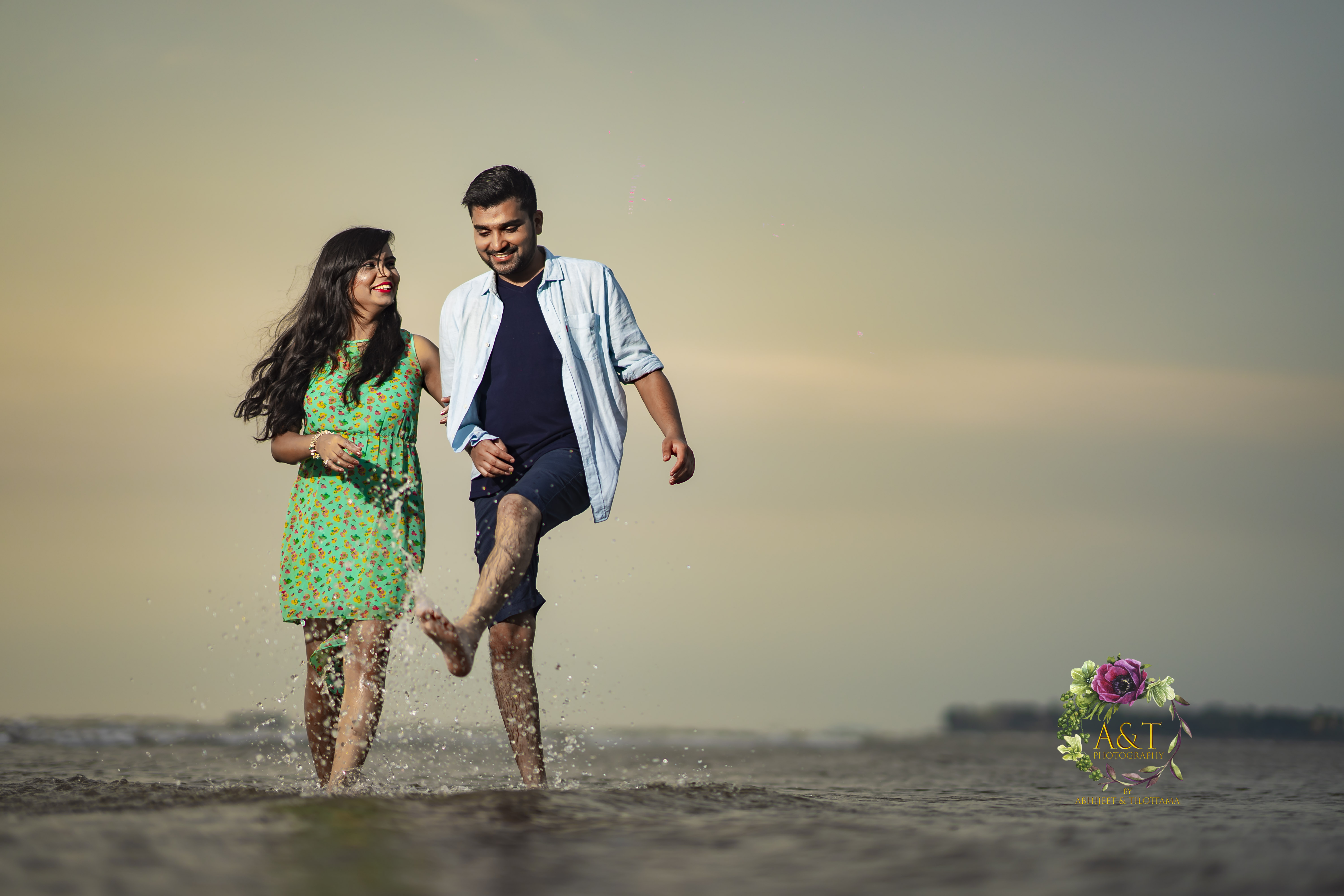 Romantic Pre-wedding Photoshoot of Monil-Vandana on Beach at Evening