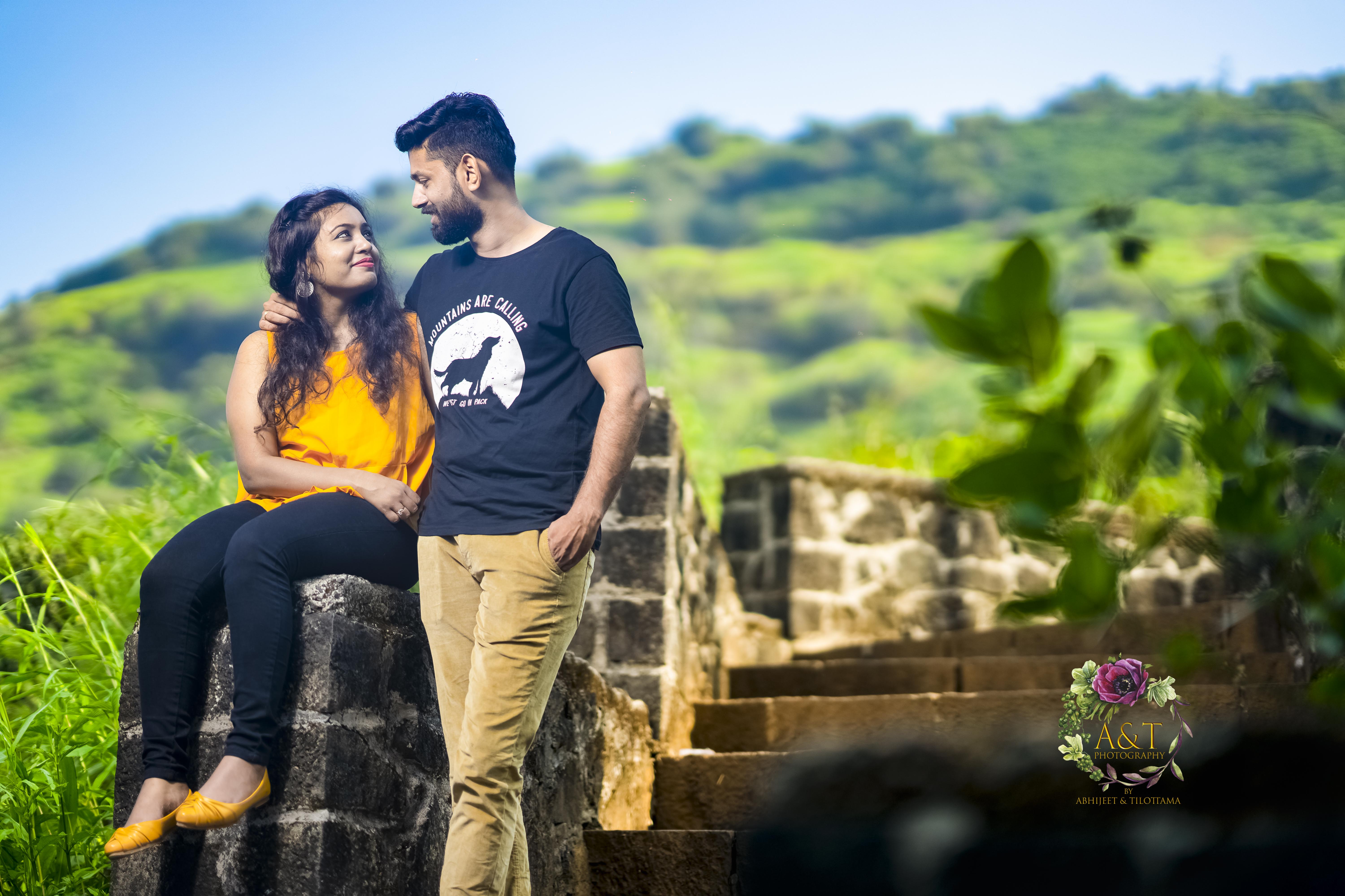 The Dreamy Pre-Wedding Photoshoot of Nirbhay & Manisha at the best spots of Lonawala.