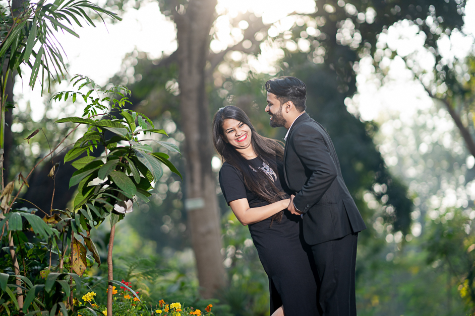Aishwarya_Abhishek_Prewedding_Photoshoot_at_empress_botonic-garden_Pune-41.jpg