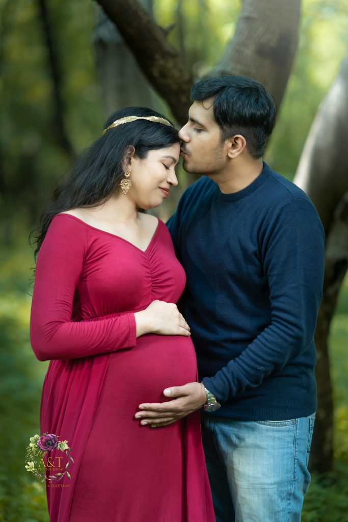 Aniket was showing his love for not only his beloved but also for his unborn baby during Maternity Photoshoot in Pune.