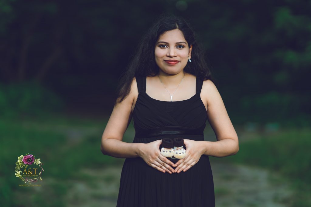 The Best Click of Kartiki at her Maternity Photoshoot in Pune.