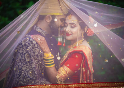 Destination Wedding Photographer in Pune covered this Maharashtrian Wedding in Mahabaleshwar Resort
