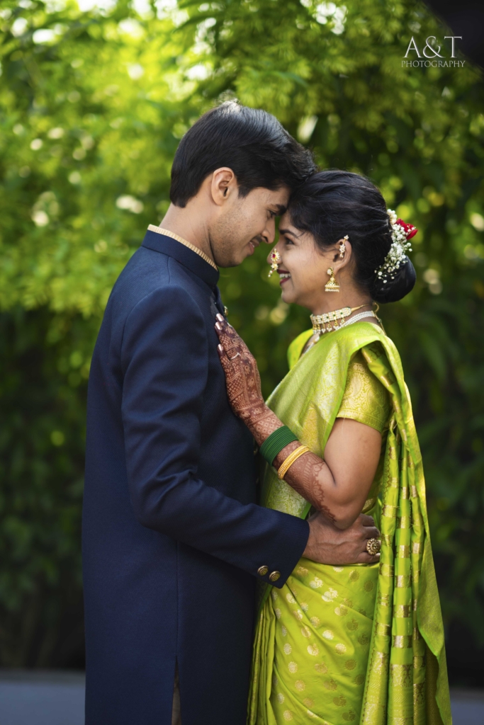 Candid Wedding Photographer in Pune captured this happy moment