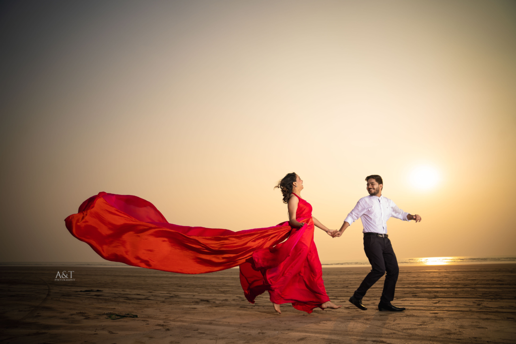 Best Pre-wedding Photographer in Pune explaining how to plan wardrobe for beach pre-wedding 